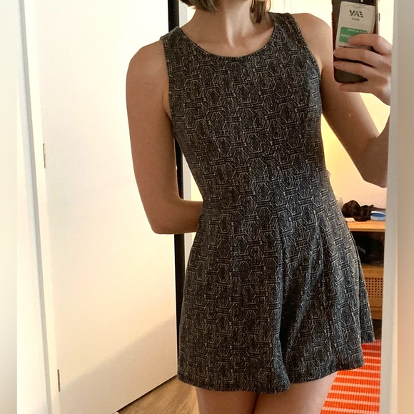 ONE CLOTHING Cute Jumpsuit - Picture 4 of 5